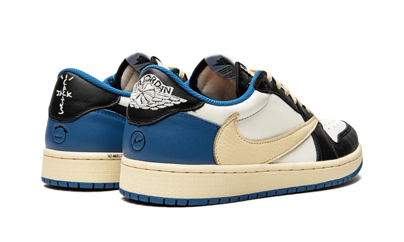 AIR JORDAN 1 LOW FRAGMENT X TRAVIS SCOTT