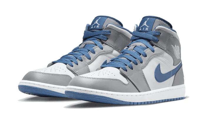 AIR JORDAN 1 MID TRUE BLUE