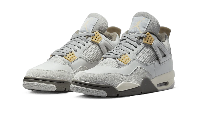 AIR JORDAN 4 RETRO SE CRAFT PHOTON DUST