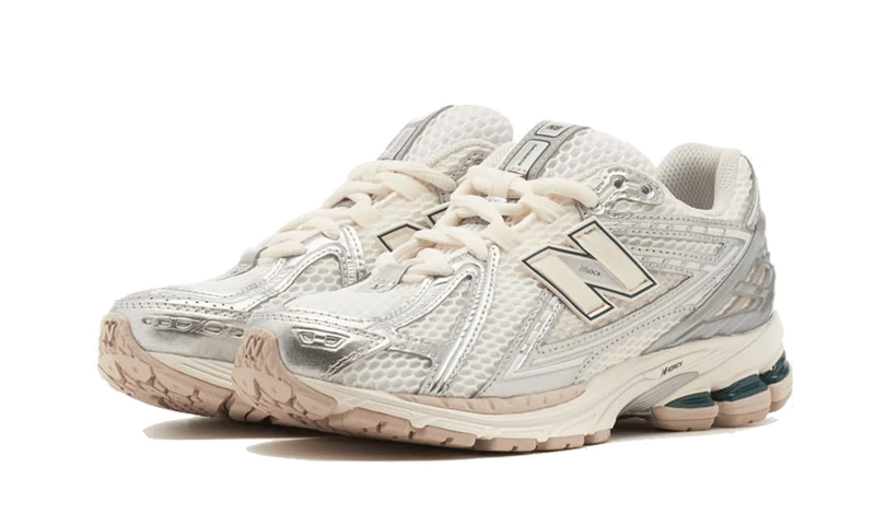 NEW BALANCE 1906R SILVER METALLIC CREAM