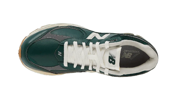 NEW BALANCE 2002R NIGHTWATCH GREEN