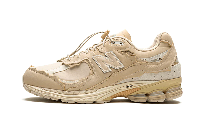 NEW BALANCE 2002R PROTECTION PACK SANDSTONE