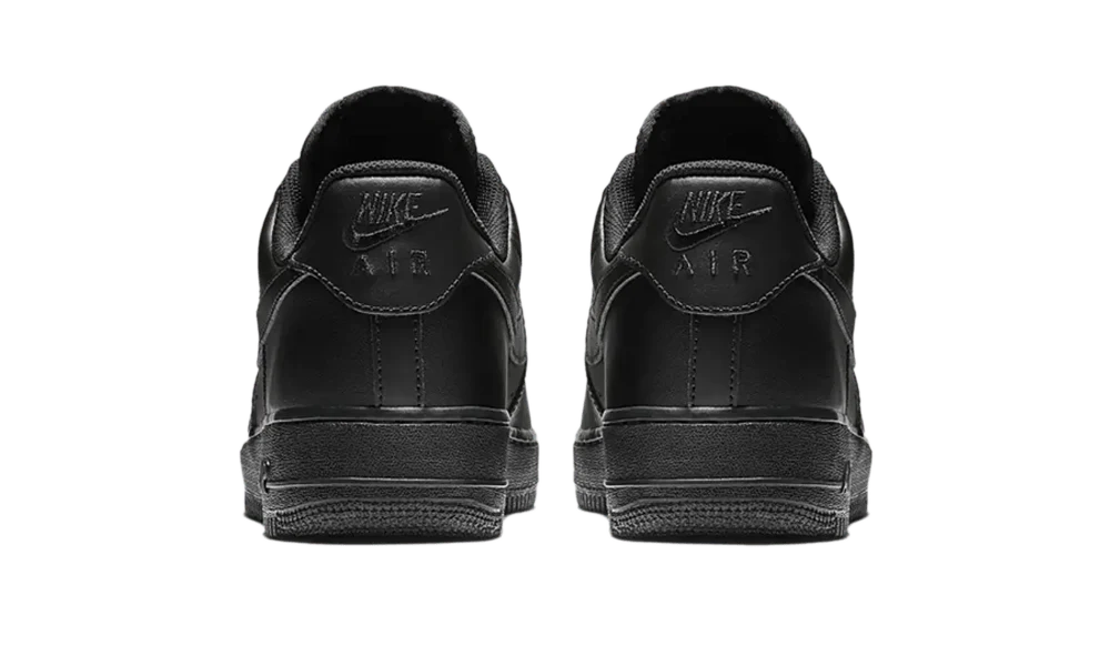 NIKE AIR FORCE 1 LOW TRIPLE BLACK